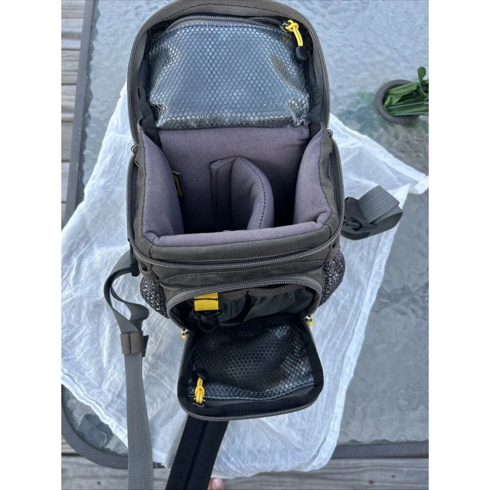 Mountainsmith Reflex II Shoulder Case Bag In Green